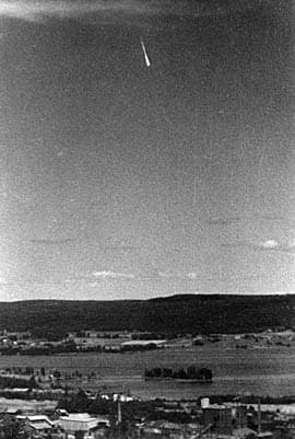 Ghost rockets source-page visual material localized from Wikipedia overview