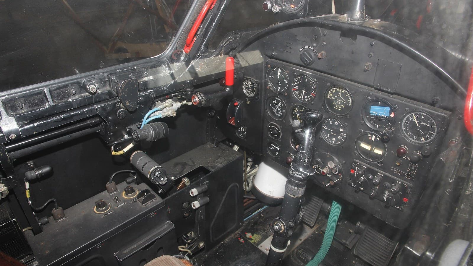 Finnish Fouga Magister cockpit and airframe used as aircraft-type context for the 1969 Pori UFO report