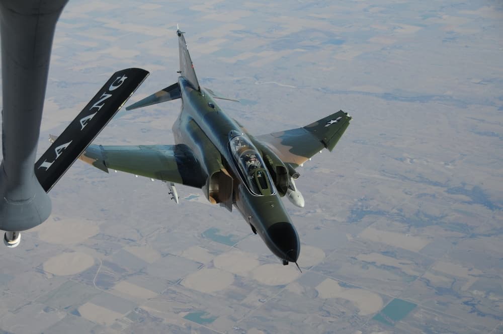 F-4 Phantom II americano fotografado em 2008 como contexto do tipo de aeronave