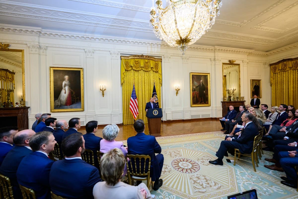 El informe dice que se redactó un discurso de divulgación de ovnis de Trump; la Casa Blanca no lo ha confirmado